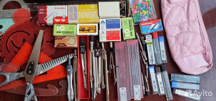 Наборы для черчения