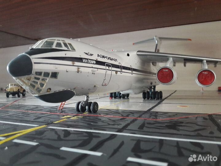 Ил-76мф в М.1:72
