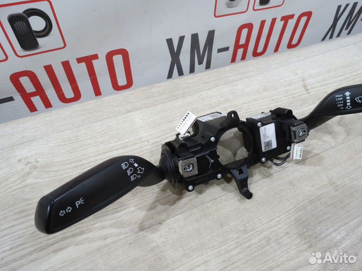 Переключатель подрулевой Audi Q3