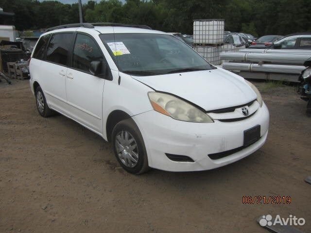 Разбор на запчасти Toyota Sienna 2