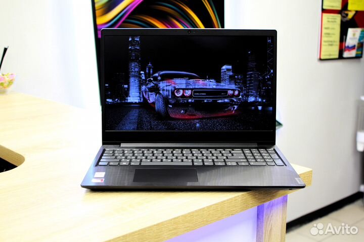 Свеженький ноутбук Lenovo