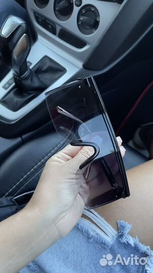 Солнцезащитные очки