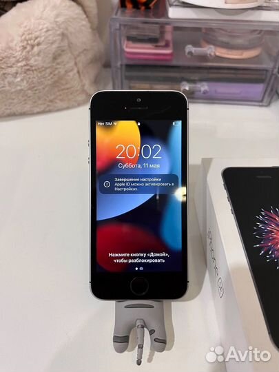 iPhone SE, 32 ГБ