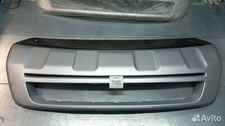 Накладка бампера renault