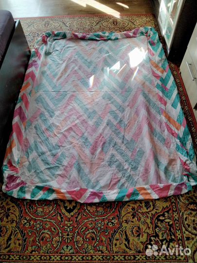 Простыня 160195 см (по углам вшита резинка)