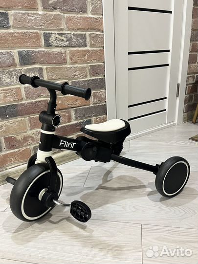 Велосипед Беговел BubaGO Flint