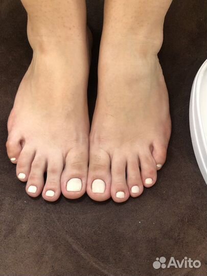 Маникюр педикюр