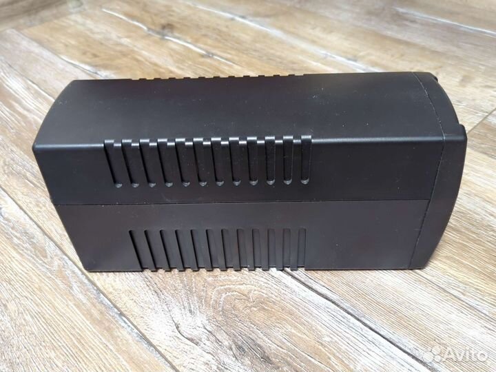 Ибп CyberPower value800EI