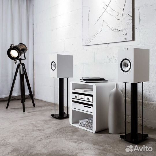 Полочная акустика KEF Q150