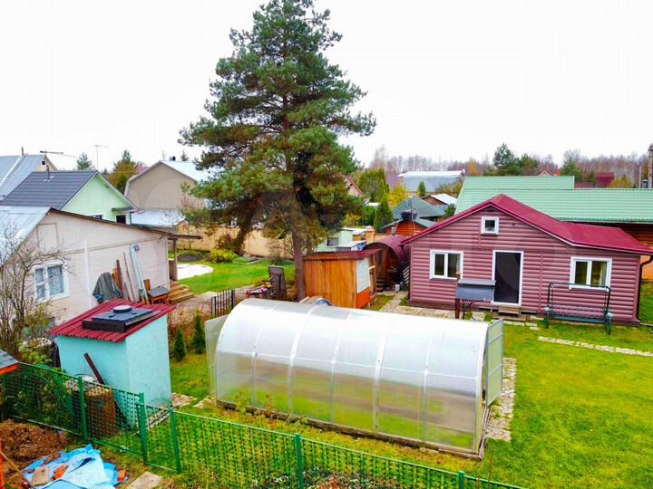 Дом 52 м² на участке 6 сот.