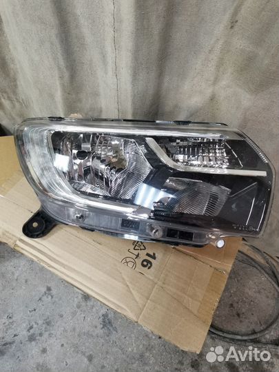 Фара Рено Логан2