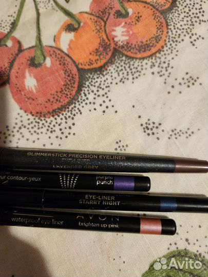 Карандаш для глаз и губ