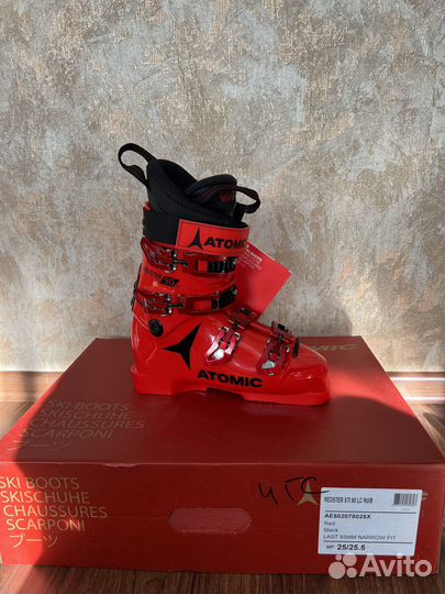 Горнолыжные ботинки atomic