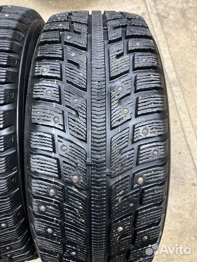 Kumho I'Zen KW22 215/55 R17 98T