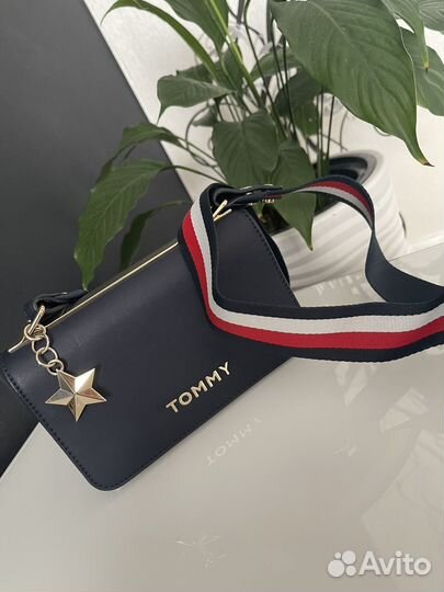Сумка кросс боди tommy hilfiger новая