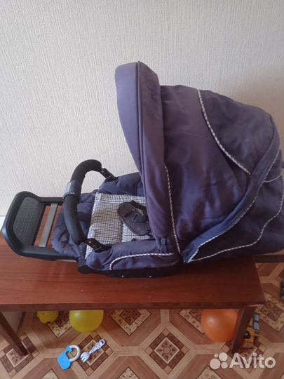 Прогулочная коляска бу