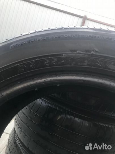 Yokohama dB Decibel E70 215/55 R17