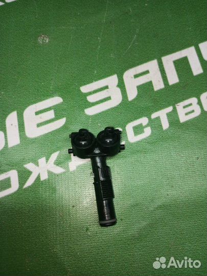 Форсунка омывателя фар Mazda 3 Bk 2004