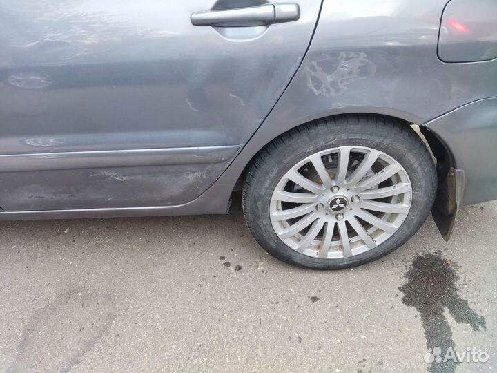 Mitsubishi Lancer, 2004