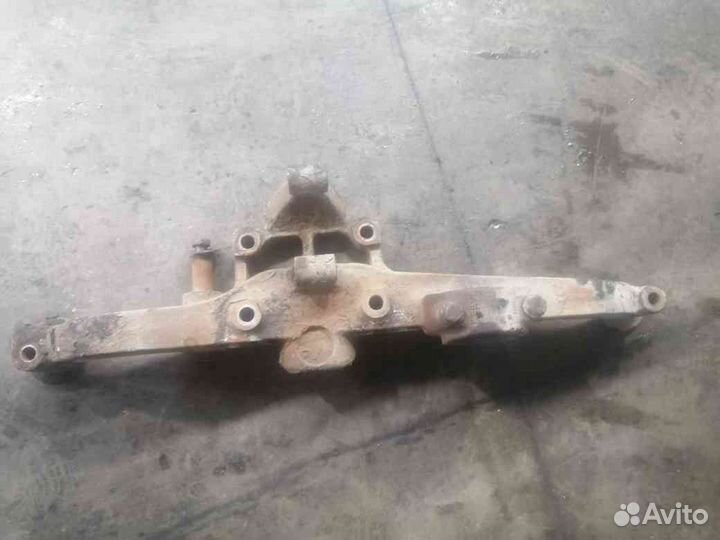 Кронштейн пневморессоры MAN задней нижний левый