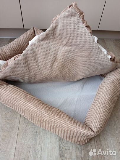 Лежанка для кошки собаки