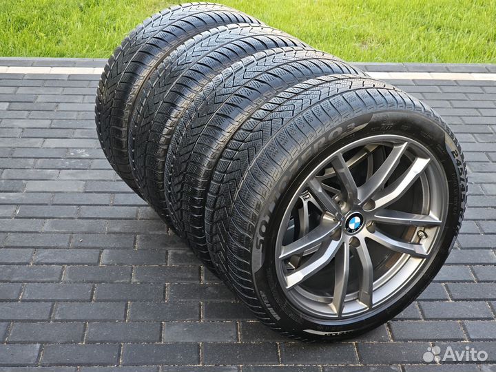 R18 Pirelli Winter Sottozero 3 275/40, PCD 5x112 DIA 66.6