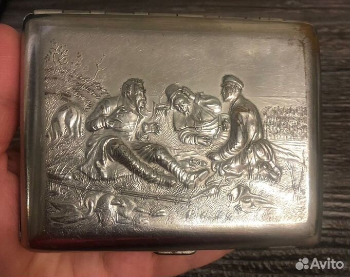 Портсигар СССР Охотники на привале