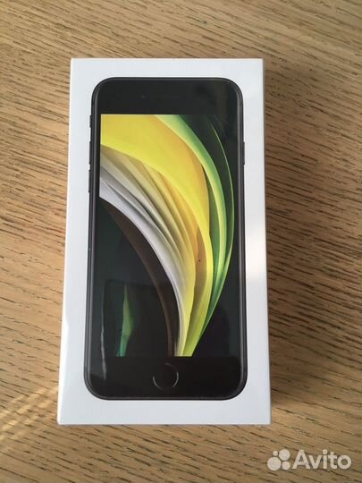 Телефон iPhone se 2
