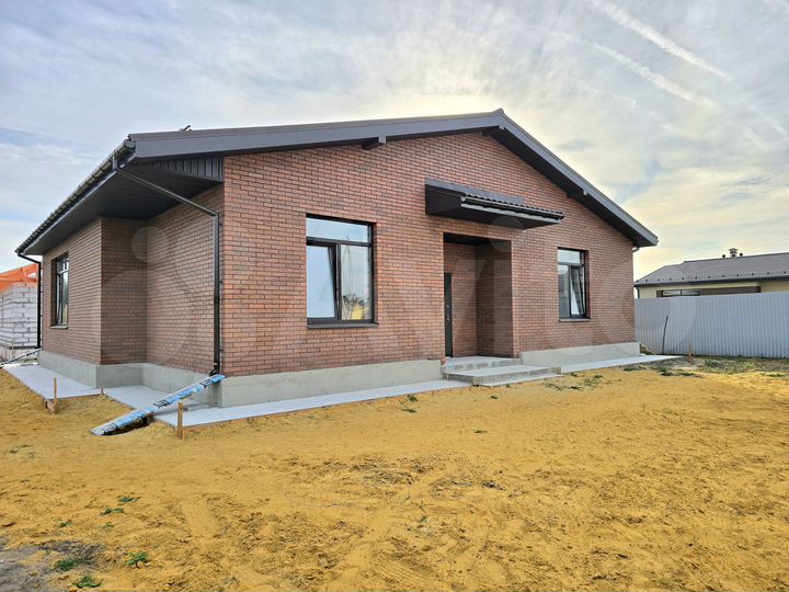 Коттедж 118 м² на участке 6 сот.