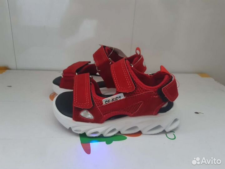 Сандали босоножки светящиеся