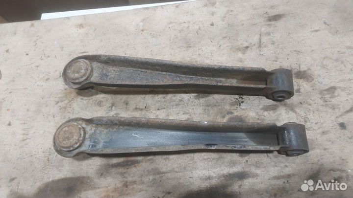 Рычаг поперечный задний левый - правый Sonata 4