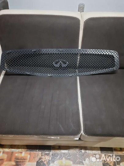Решётка радиатора infiniti FX 35