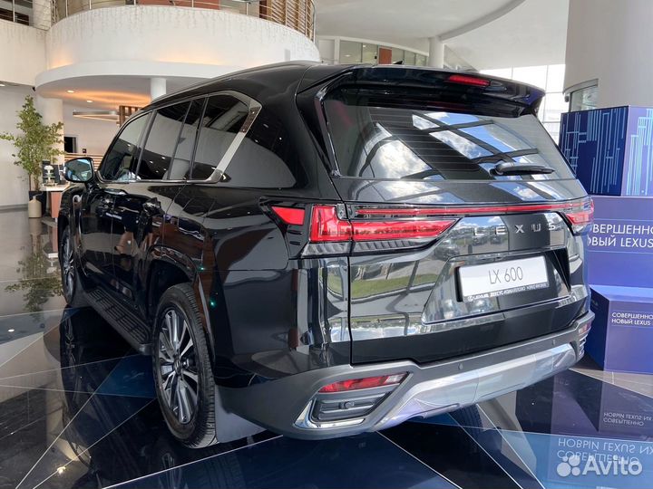 Lexus LX 3.5 AT, 2022