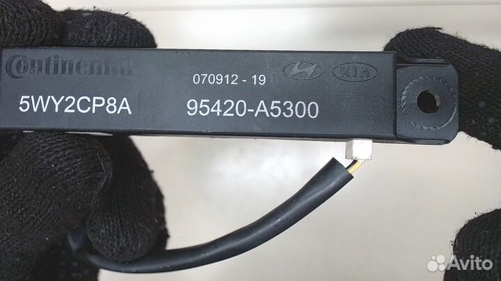 Антенна Hyundai Santa Fe, 2013