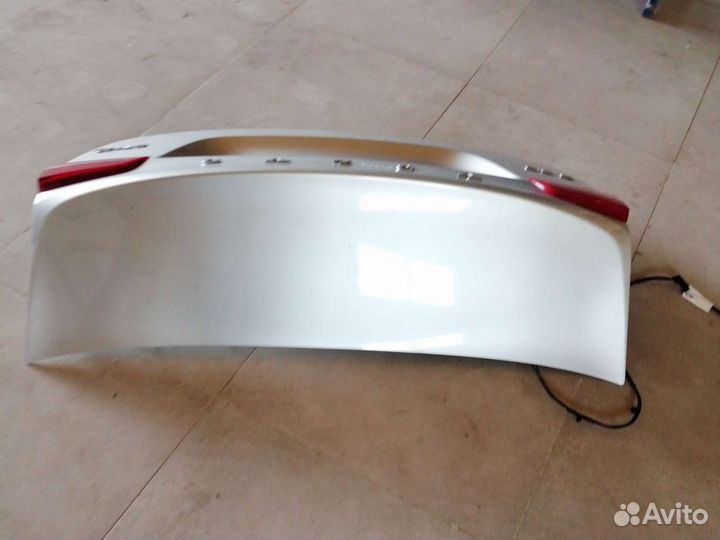 Крышка багажника в сборе на volvo s 60 2