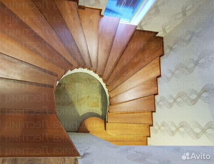 Лестница из массива дерева