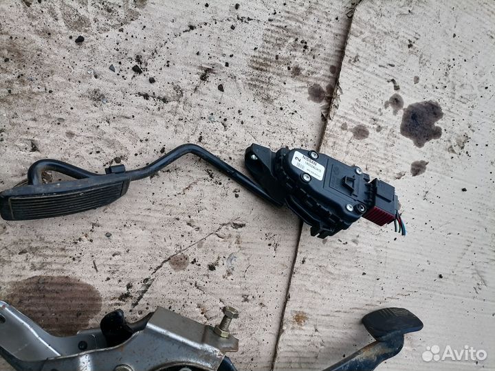 Педальный узел Ниссан Примера П12