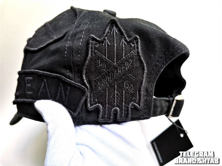 Кепка Dsquared2