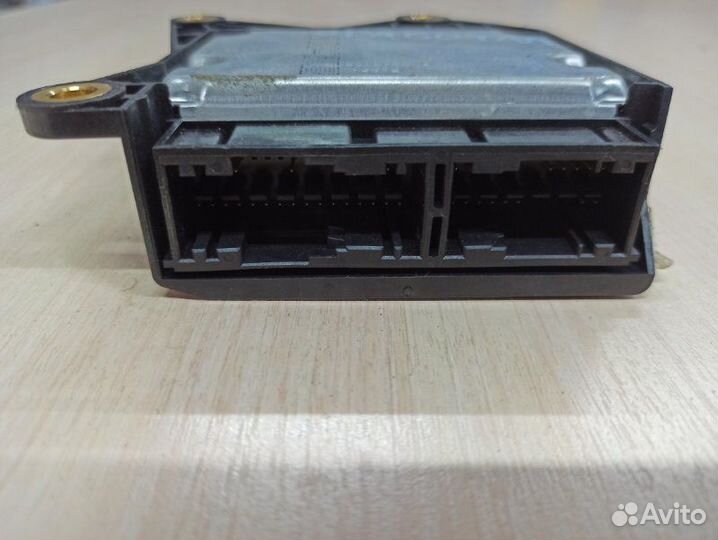 Блок управления аирбаг Peugeot 408 5-дверный седан