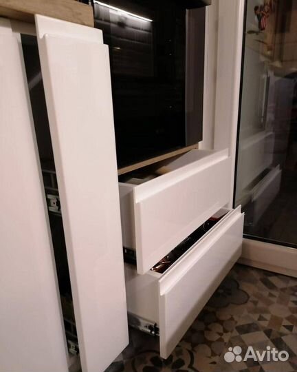 Кухонный гарнитур прямой матовый