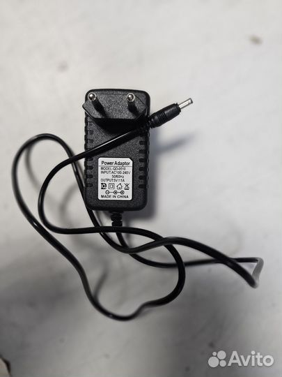 Адаптер питания блок 5В (1А ) - (3.5х1.35 мм)