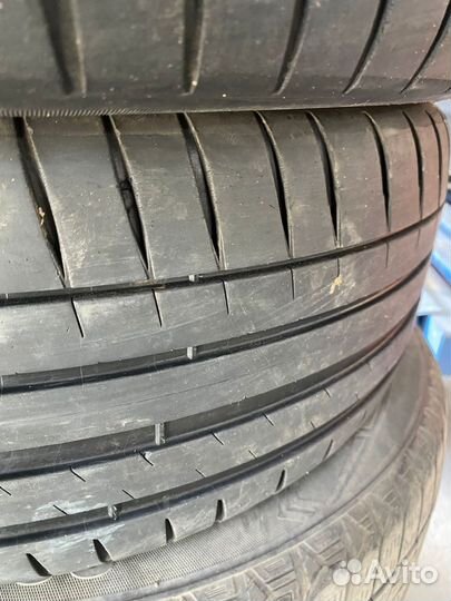 Michelin Pilot Sport 4 225/45 R19 96W