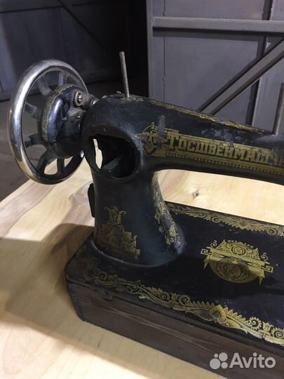 Швейная машина Singer