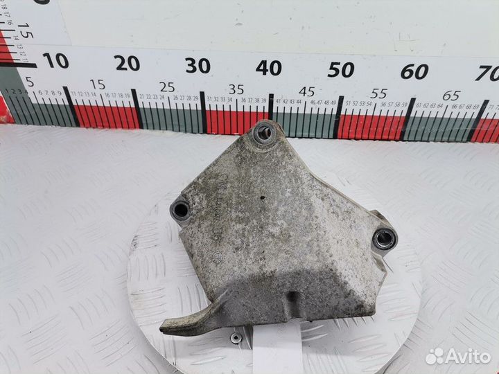 Кронштейн двигателя Opel Zafira 3 (C) 2015