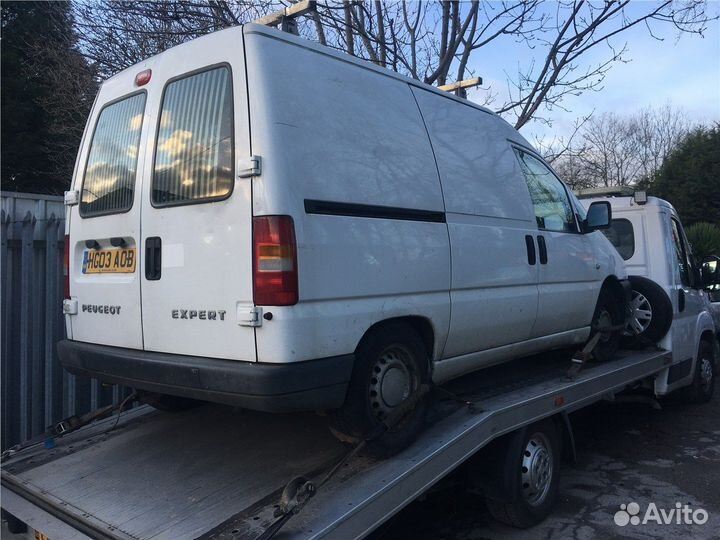 Разбор на запчасти Peugeot Expert