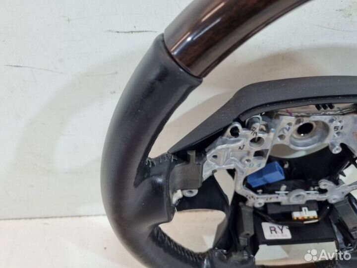 Руль Toyota Land Cruiser 200 2016-2022