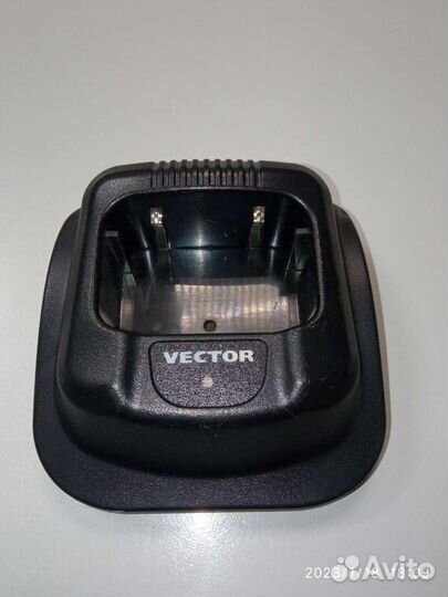 Зарядное устройство для радиостанций Vector Turbo