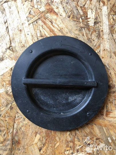 Заглушка локера правого LADA Vesta