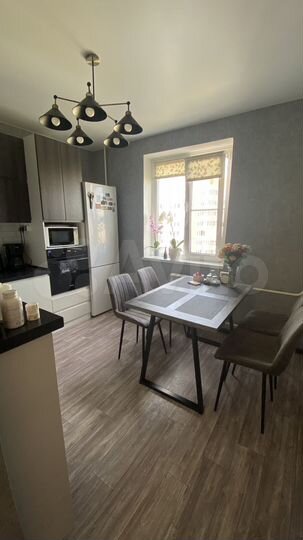 3-к. квартира, 80 м², 15/17 эт.