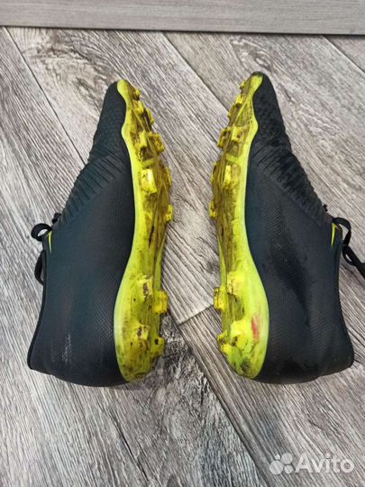 Бутсы Nike Phantom Venom